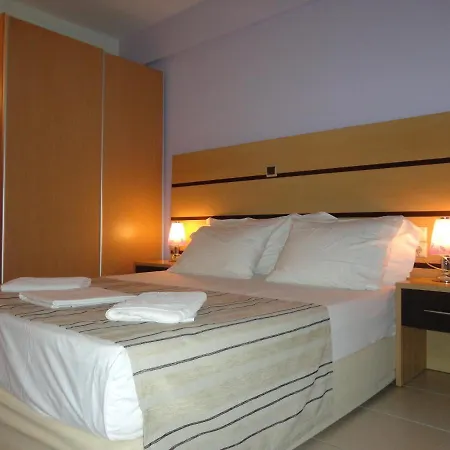 Phoenix Apartament Sarti